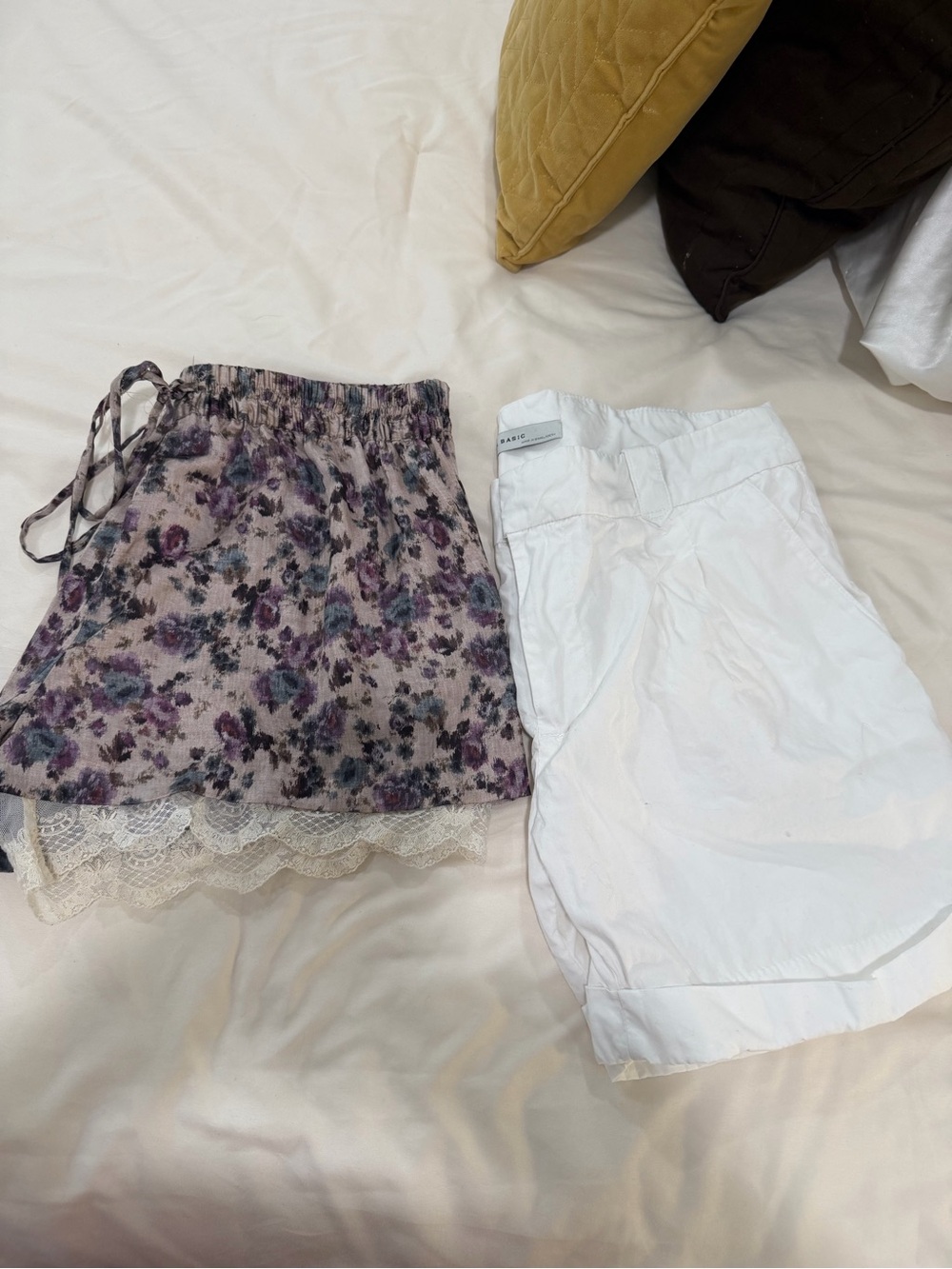 ZARA shorts bundle Size: M